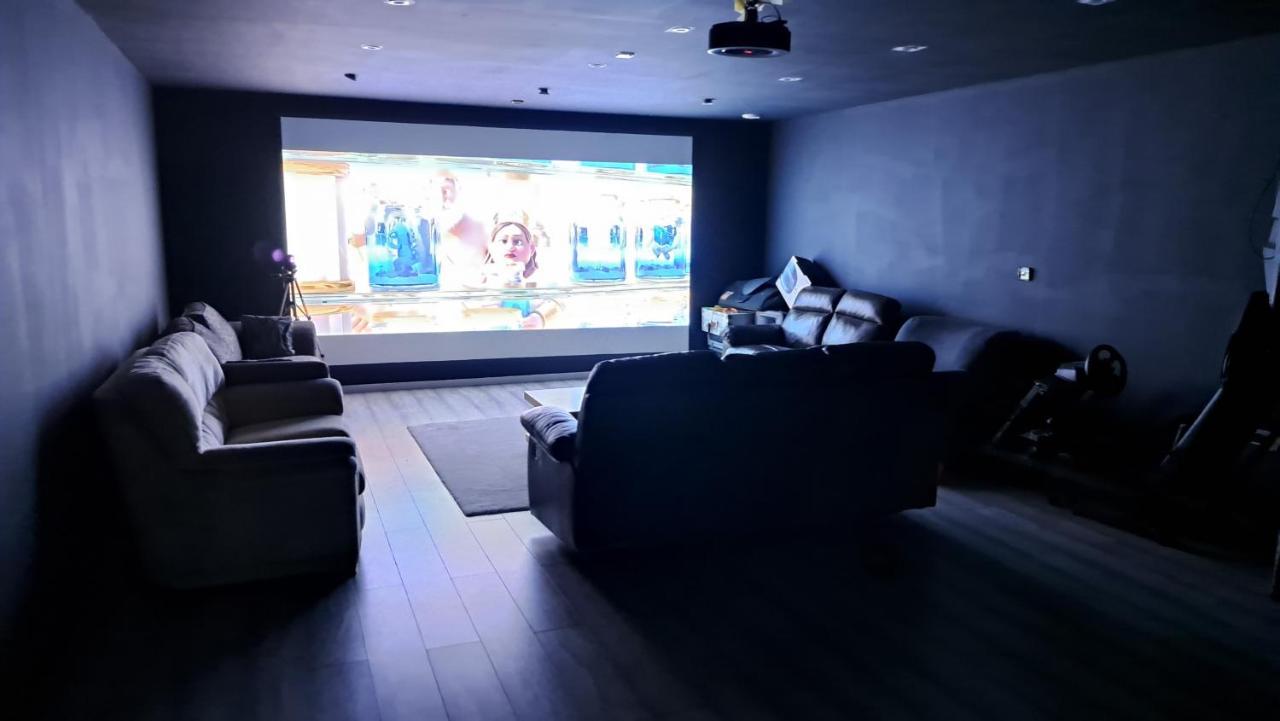 Apartment Gf Studio, Secure Parking, Outside Area, Cinema *