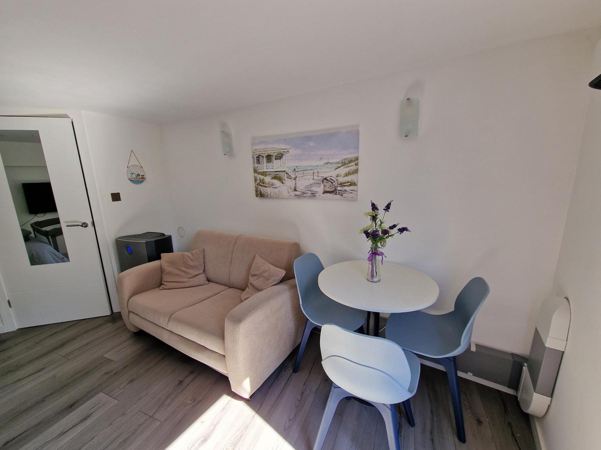 Gf Studio, Secure Parking, Outside Area, Cinema Apartment